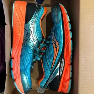 Saucony Breakthru running shoes